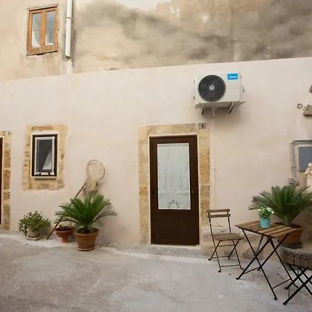 Il Palazzetto Del Pescatore * أوغوستا